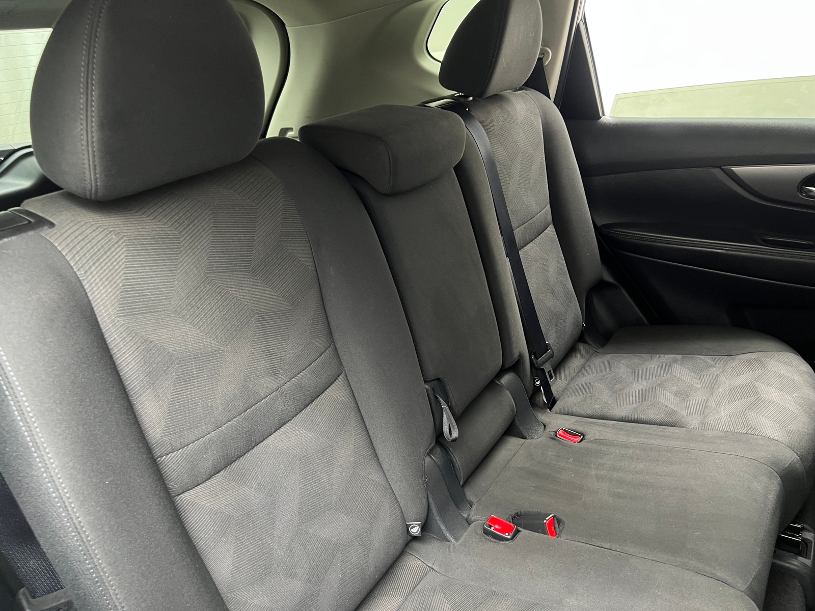 Thumbnail: 2016 Nissan Rogue - 6