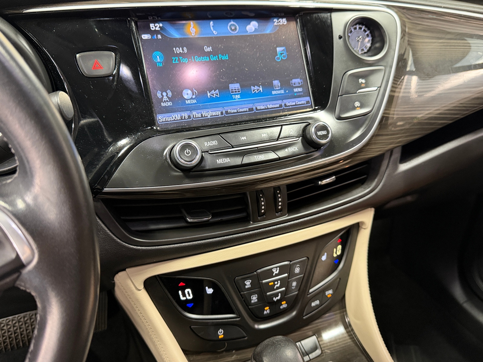 Thumbnail: 2020 Buick Envision - 3