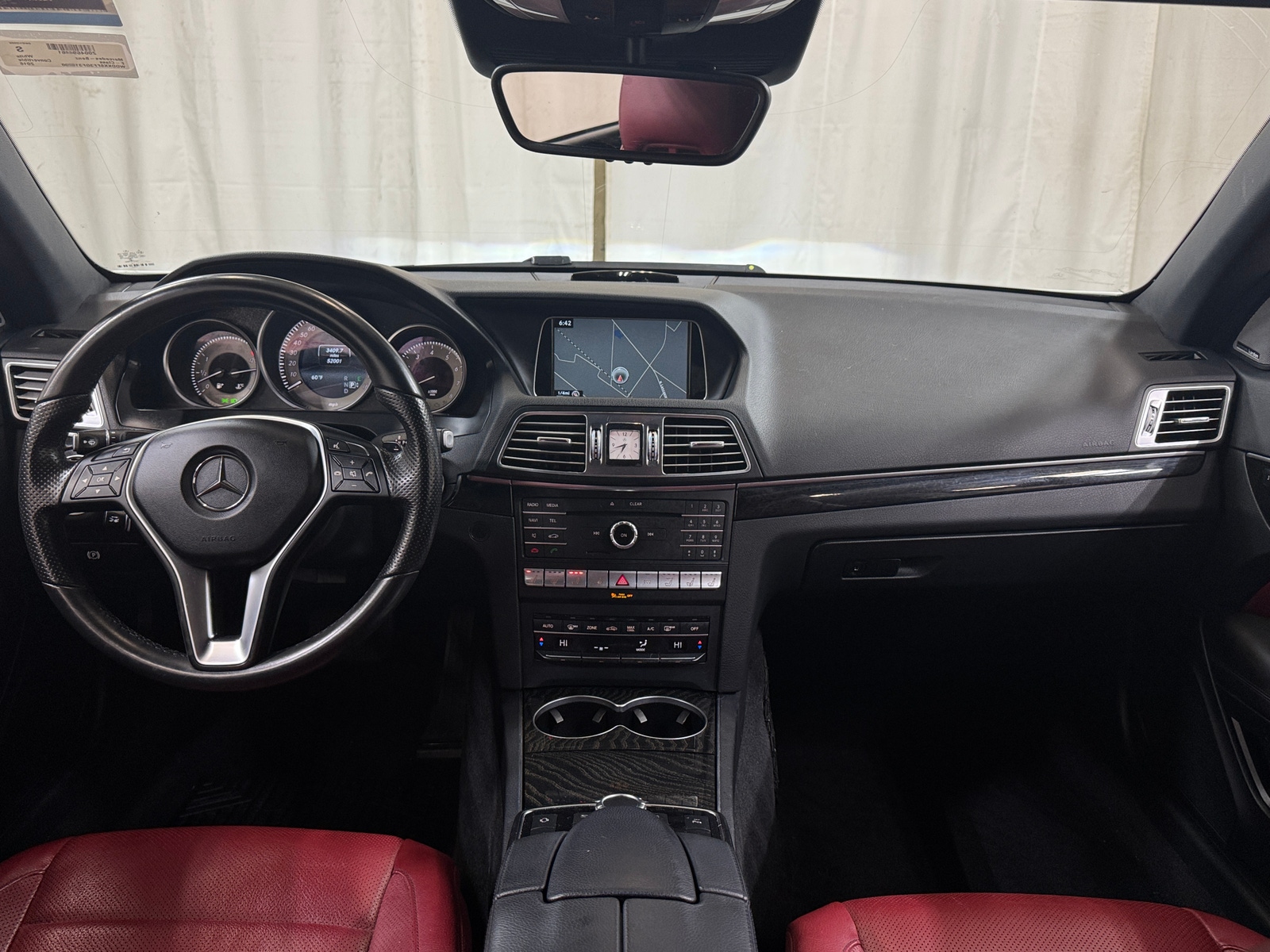 Thumbnail: 2016 Mercedes-Benz E-Class - 2