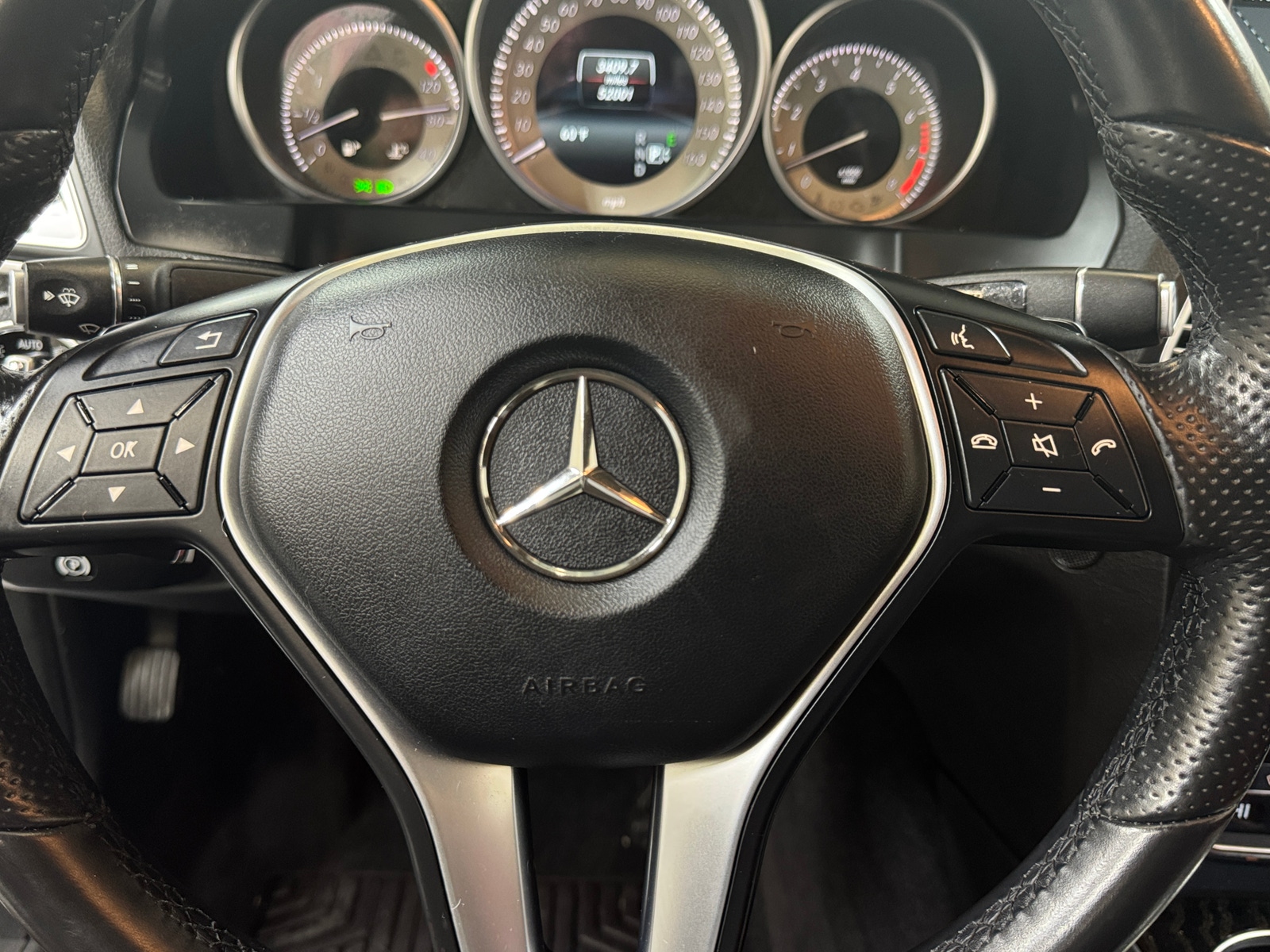 Thumbnail: 2016 Mercedes-Benz E-Class - 4