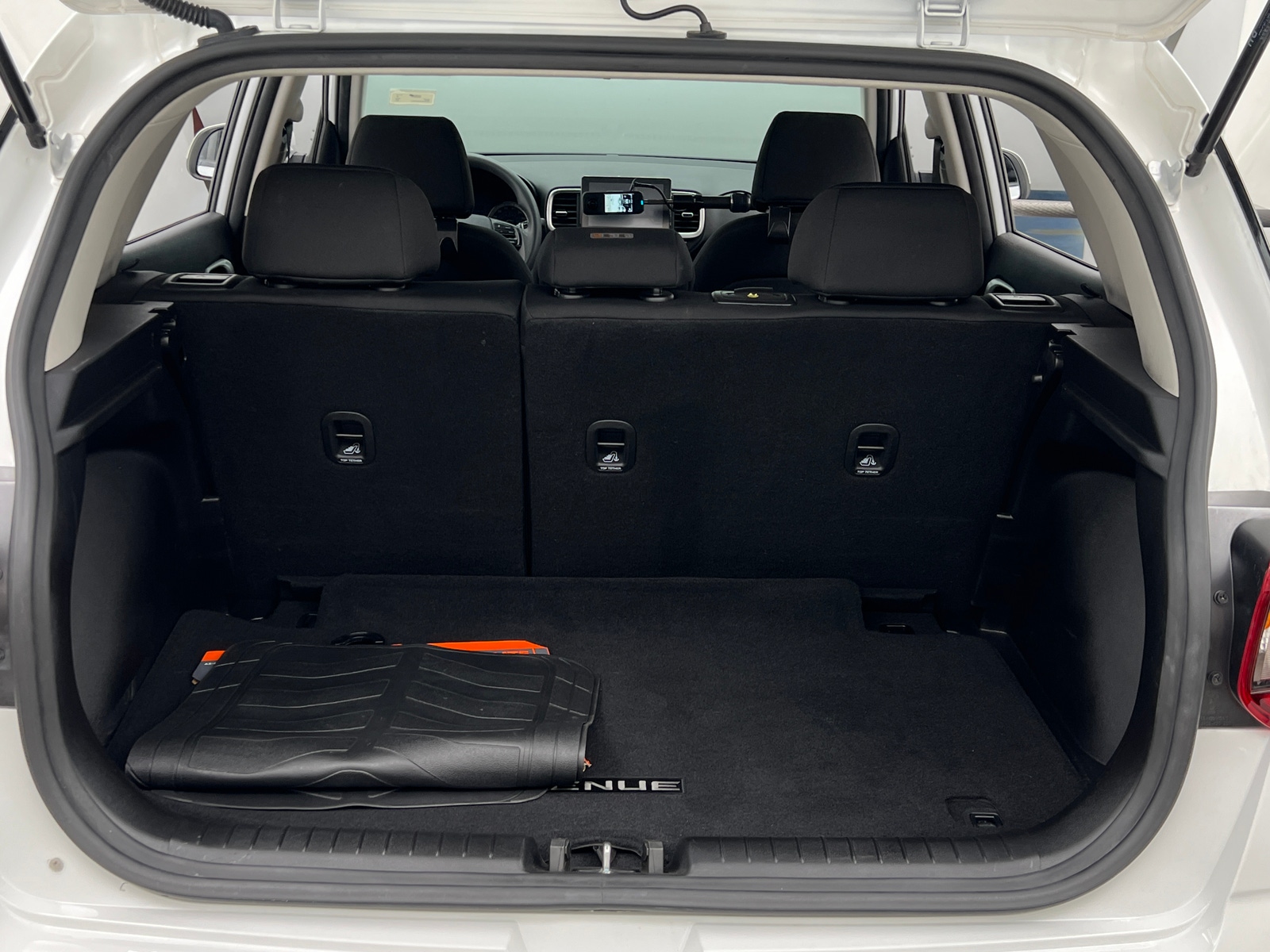 Thumbnail: 2021 Hyundai Venue - 7