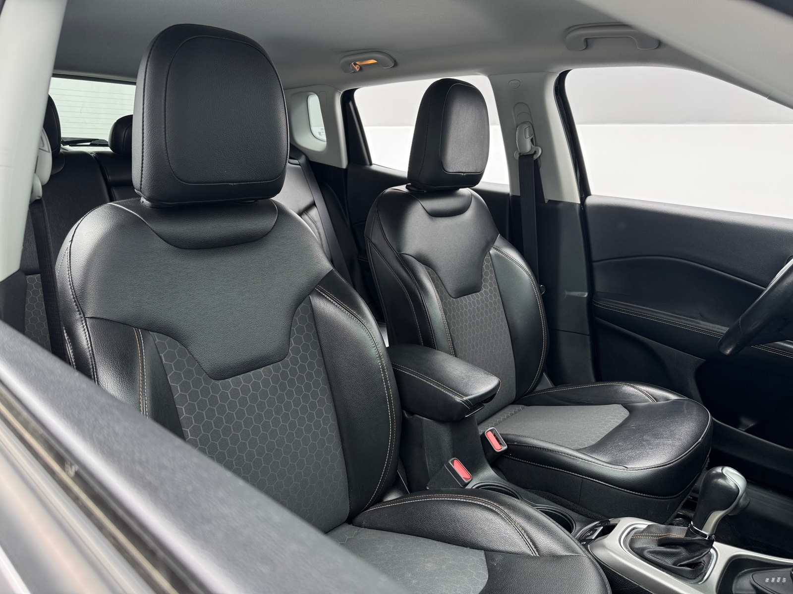 Thumbnail: 2018 Jeep Compass - 2