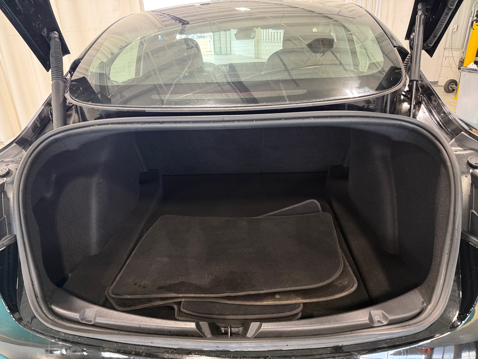 Thumbnail: 2022 Tesla Model 3 - 6