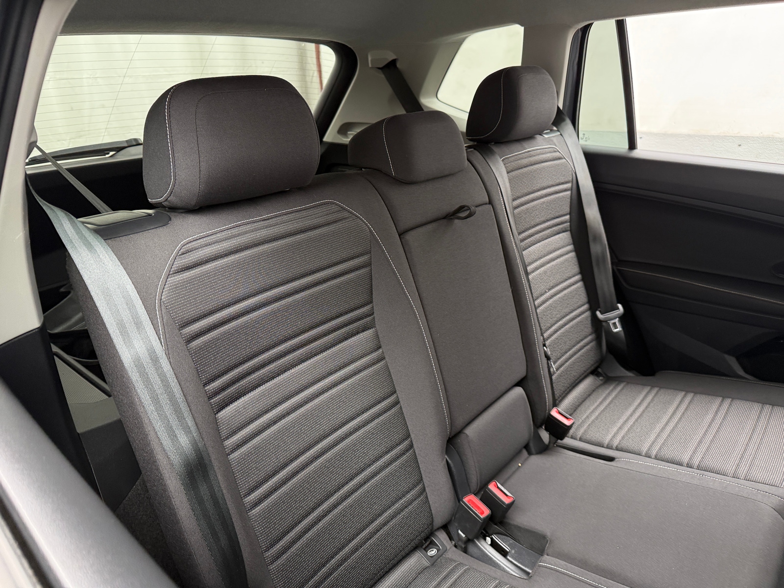 Thumbnail: 2023 Volkswagen Tiguan - 6