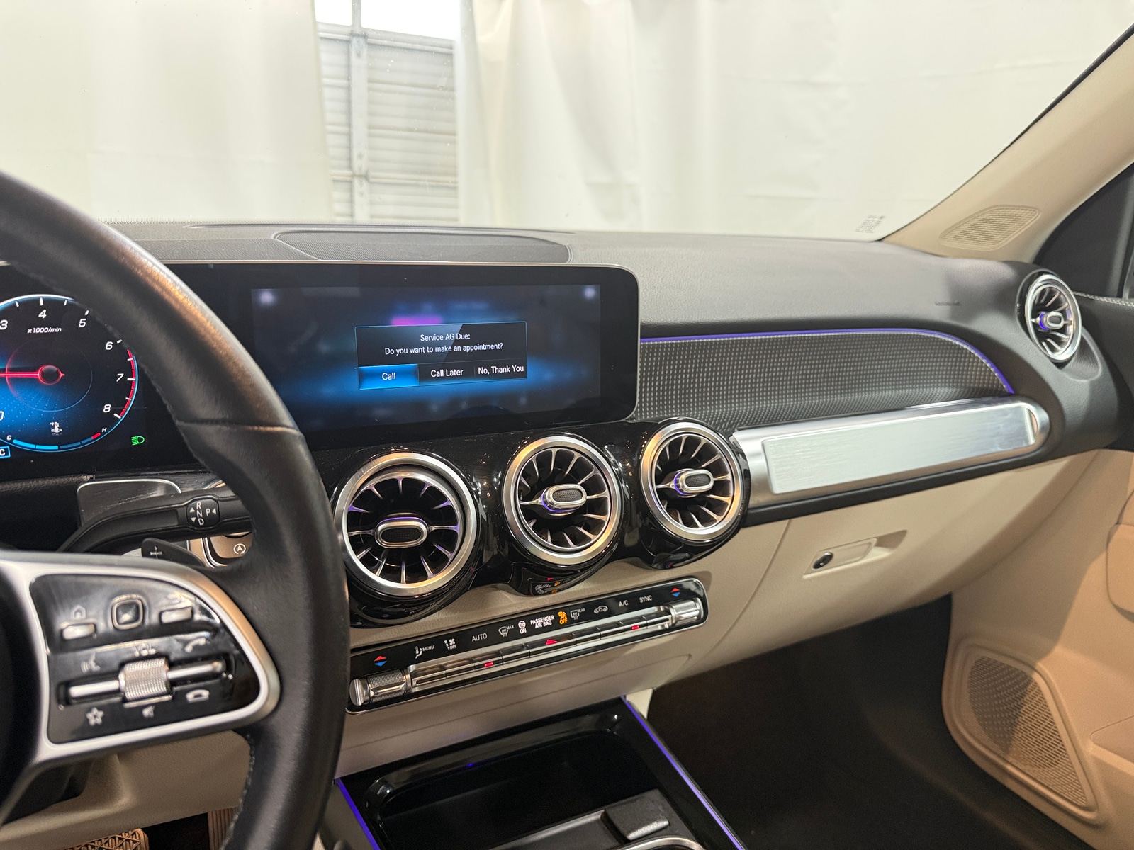 Thumbnail: 2021 Mercedes-Benz GLB - 3