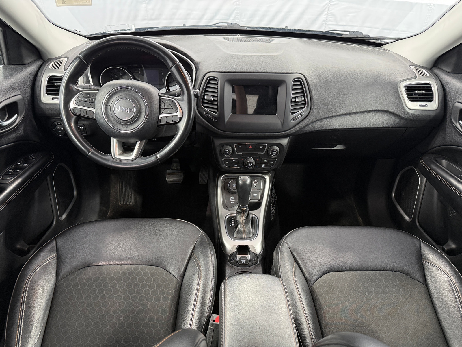 Thumbnail: 2019 Jeep Compass - 3