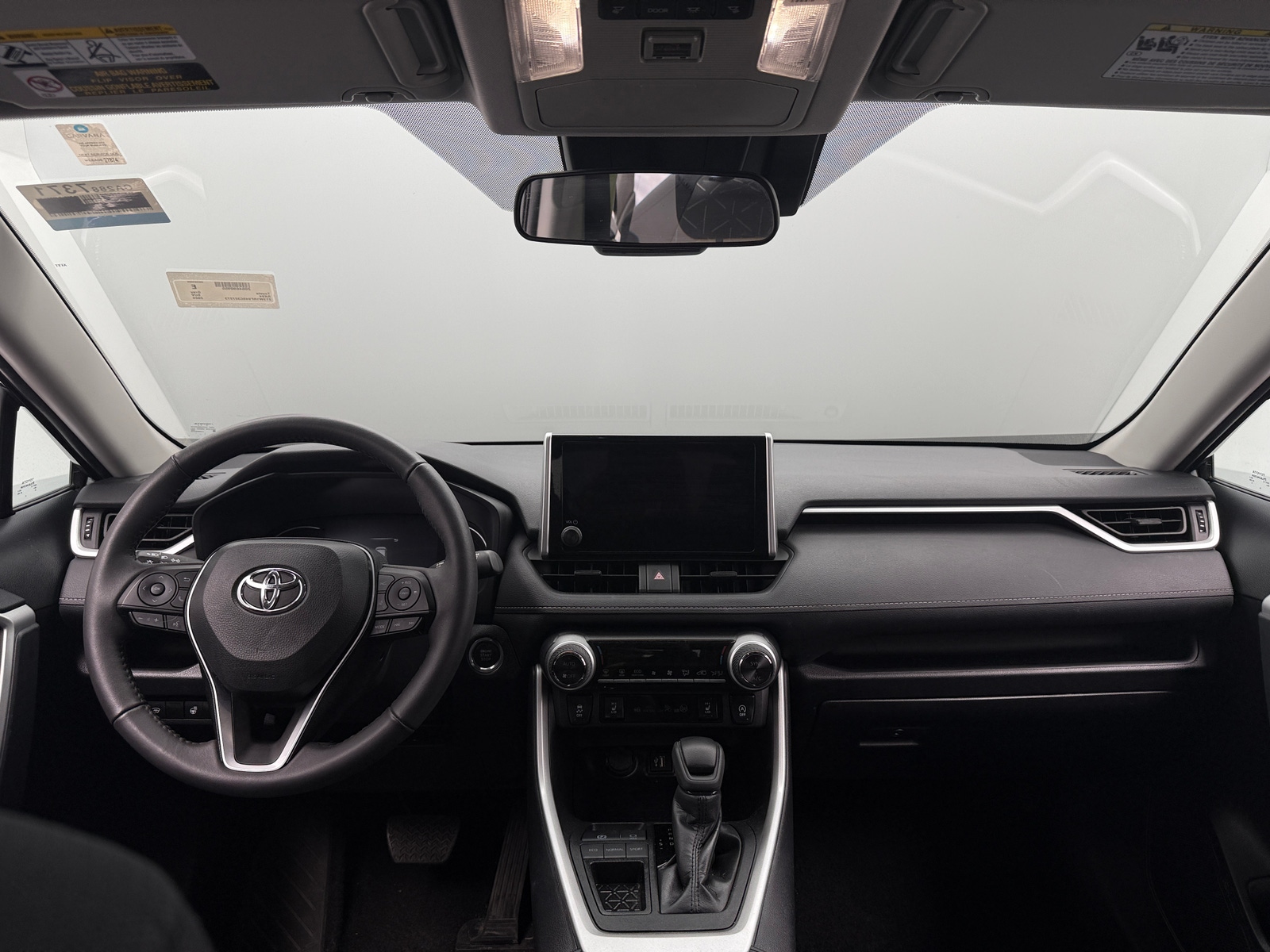 Thumbnail: 2025 Toyota RAV4 - 3