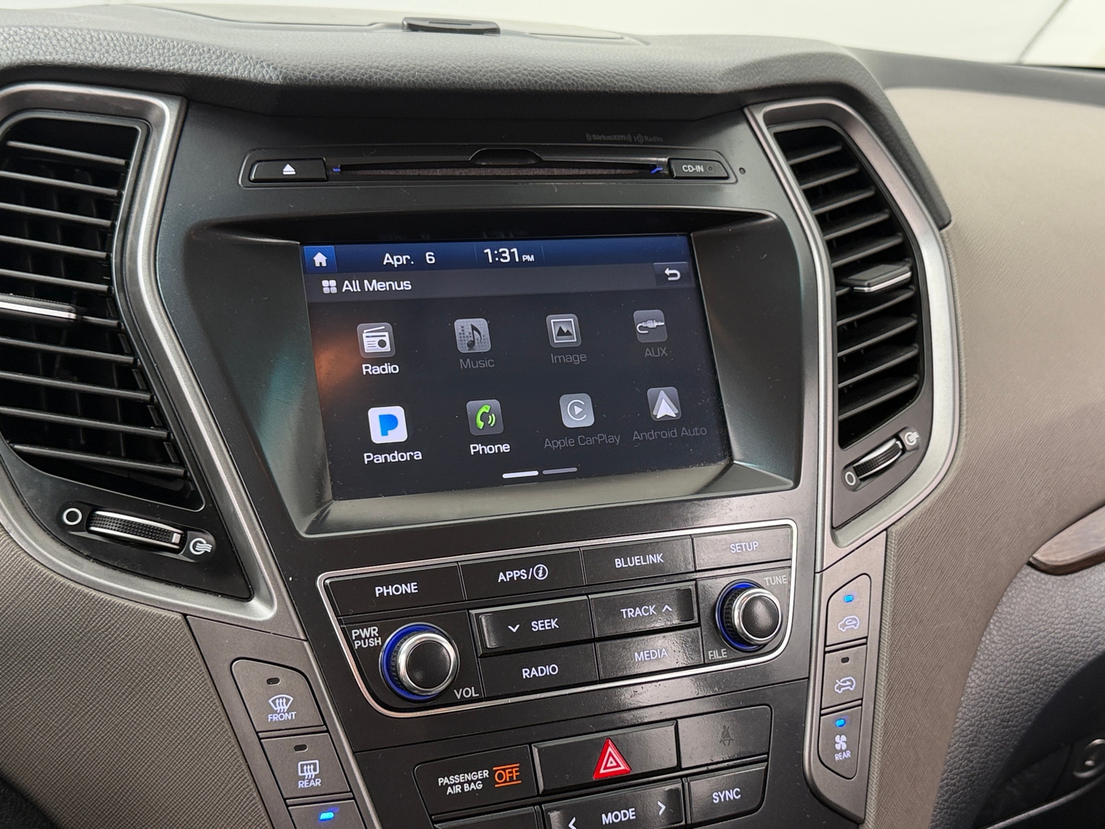 Thumbnail: 2018 Hyundai Santa Fe - 4