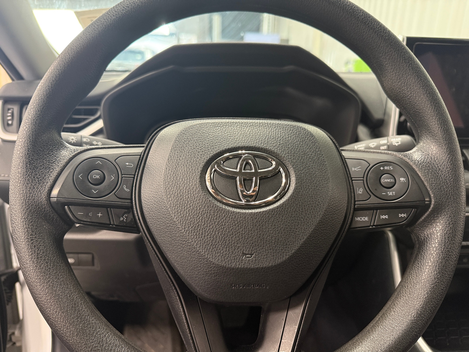 Thumbnail: 2025 Toyota RAV4 - 5