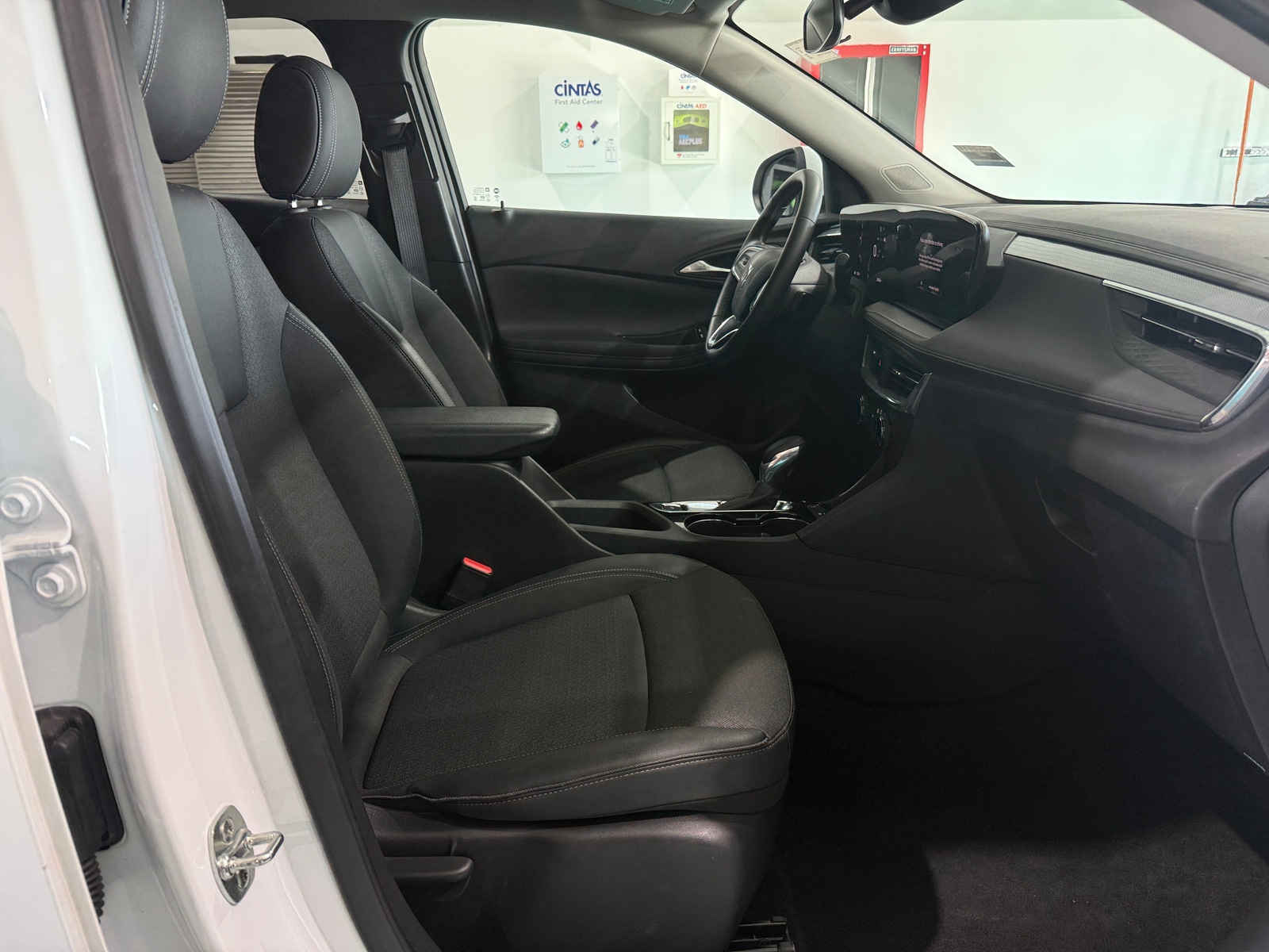 Thumbnail: 2025 Buick Encore GX - 2