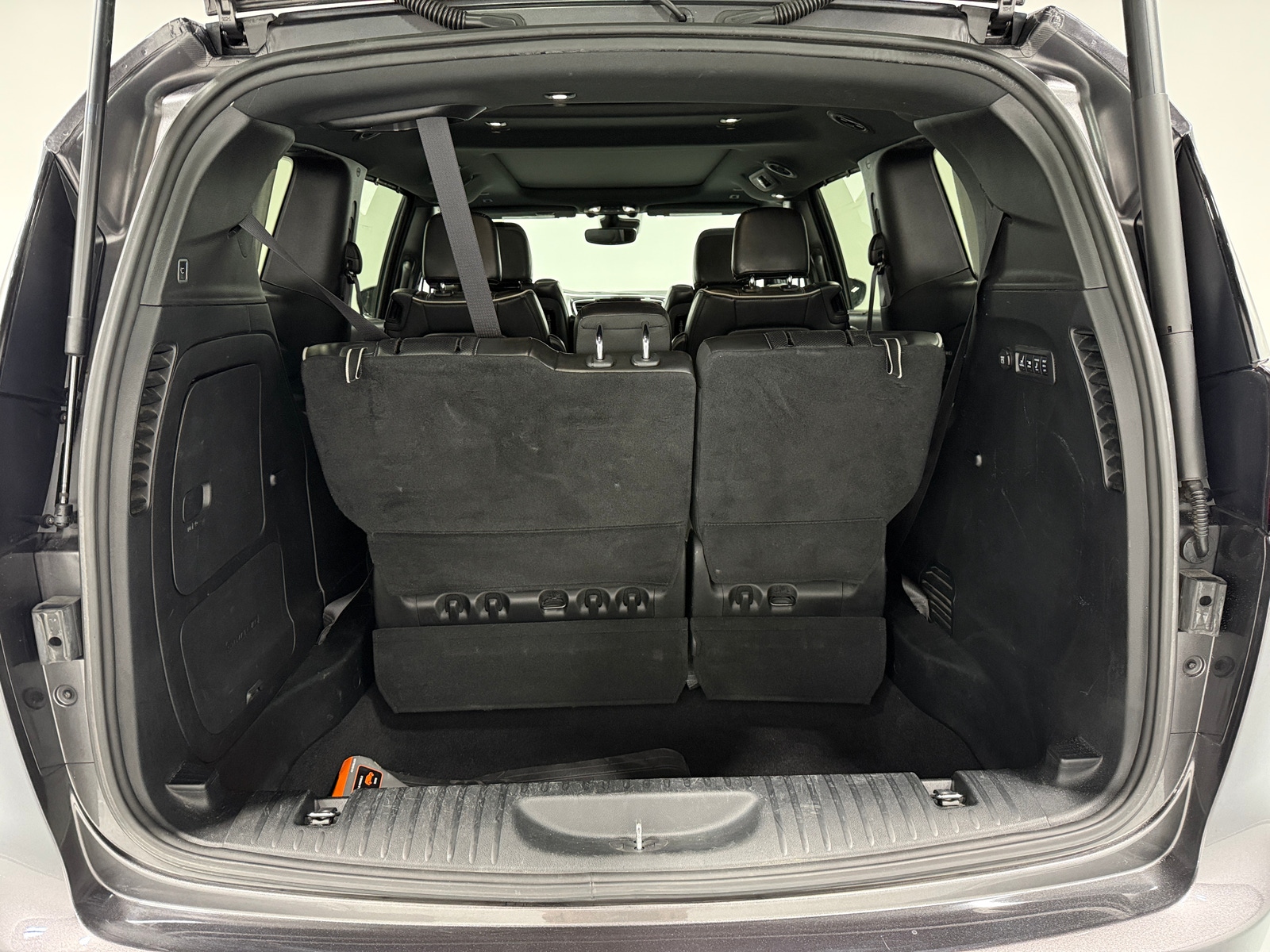 Thumbnail: 2019 Chrysler Pacifica - 6