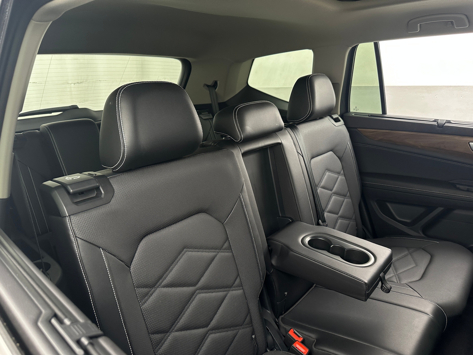 Thumbnail: 2024 Volkswagen Atlas - 5