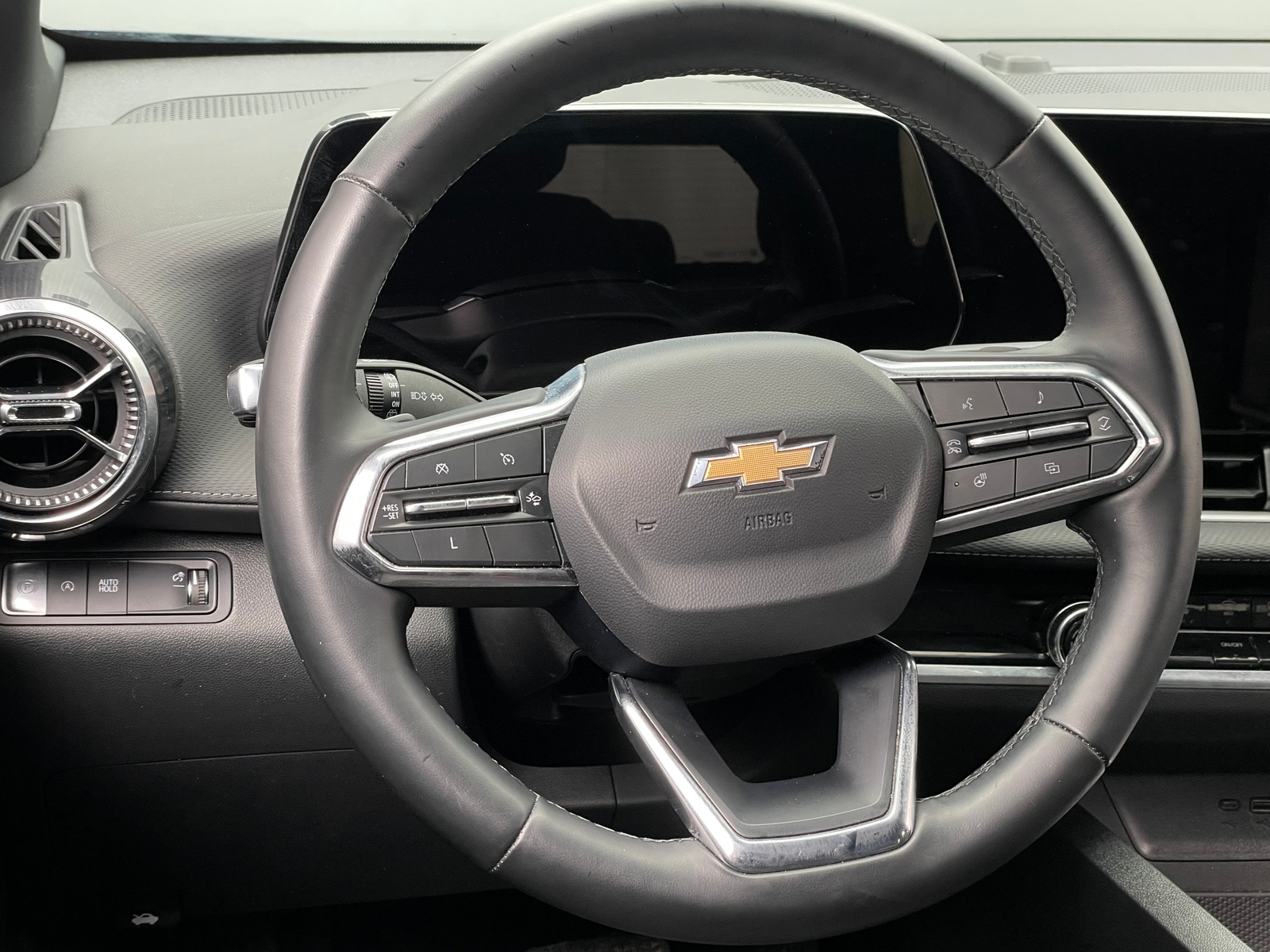Thumbnail: 2025 Chevrolet Equinox - 5