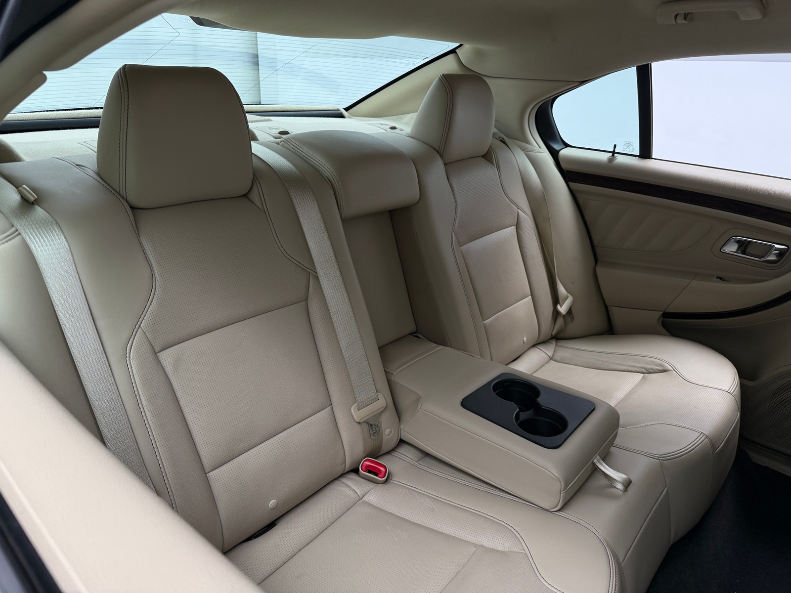 Thumbnail: 2017 Ford Taurus - 5