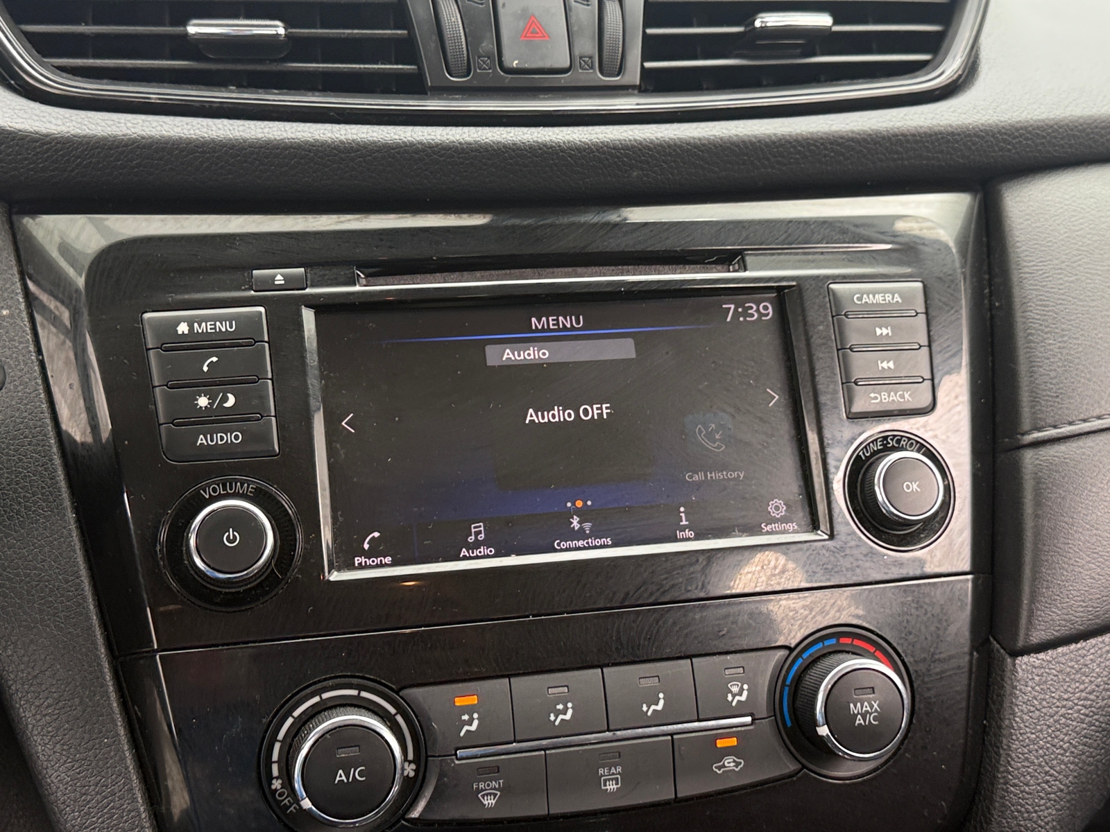 Thumbnail: 2019 Nissan Rogue - 4