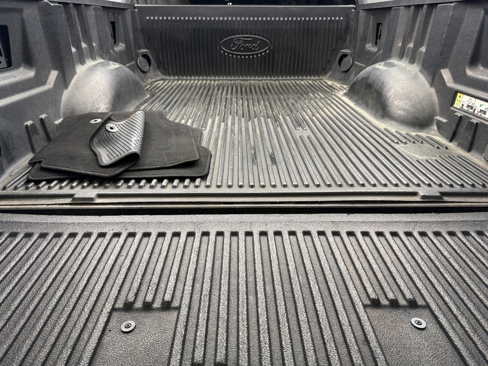 Thumbnail: 2019 Ford Econoline - 7