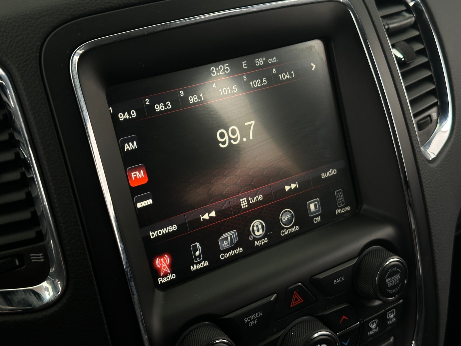 Thumbnail: 2016 Dodge Durango - 3