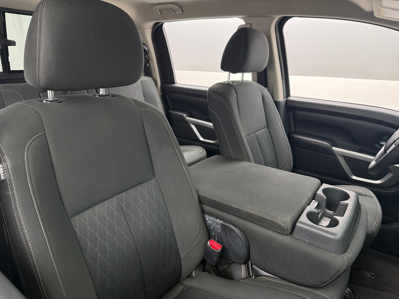 Thumbnail: 2017 Nissan Titan - 2