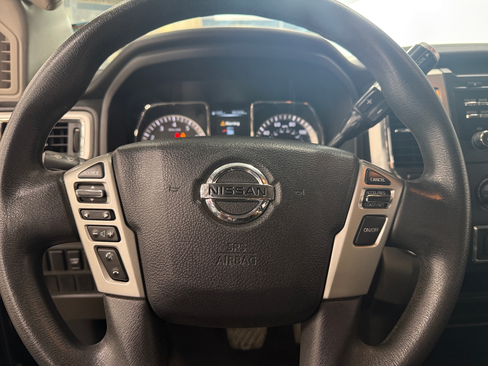 Thumbnail: 2017 Nissan Titan - 5