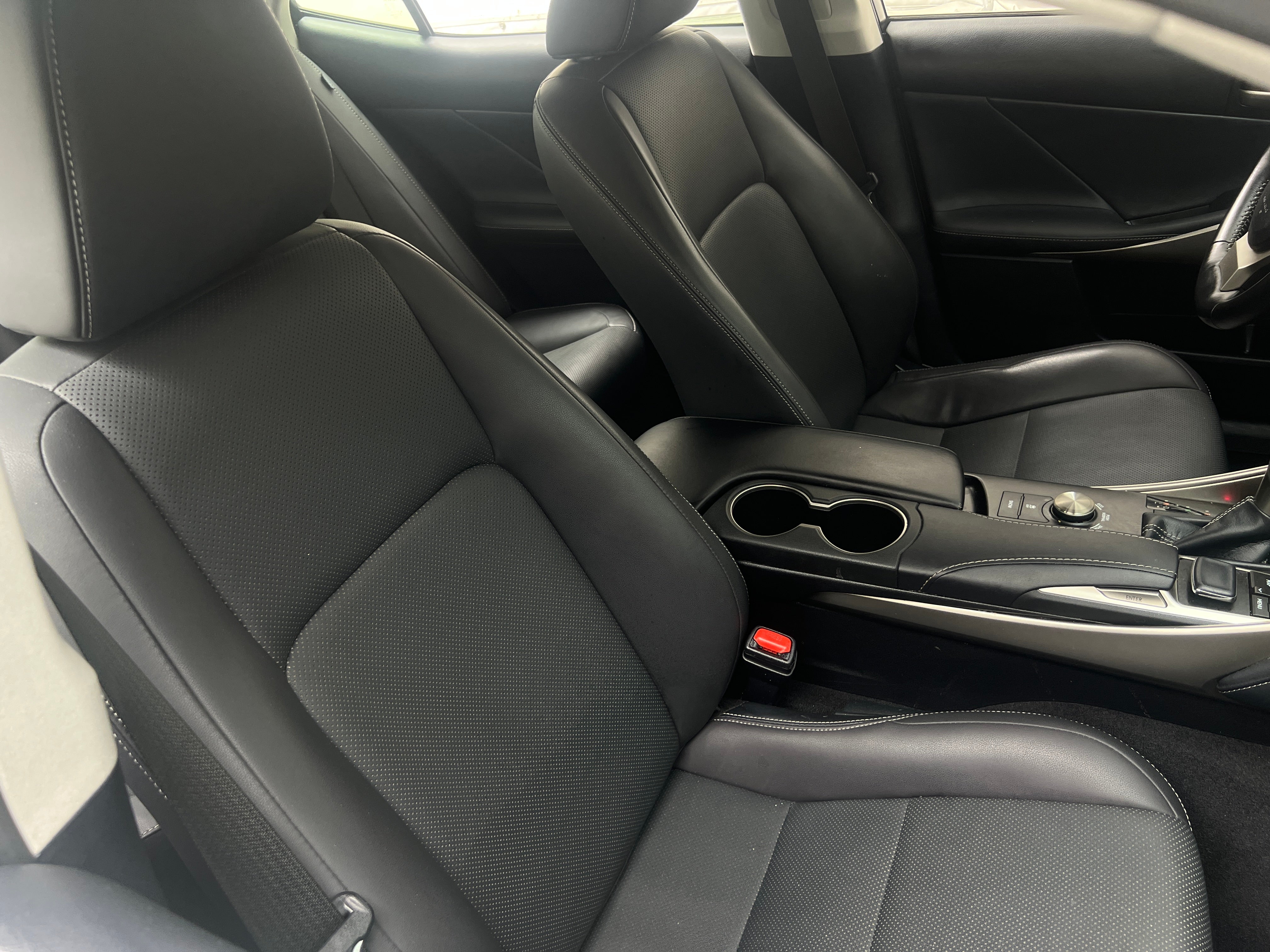 2018 Lexus IS