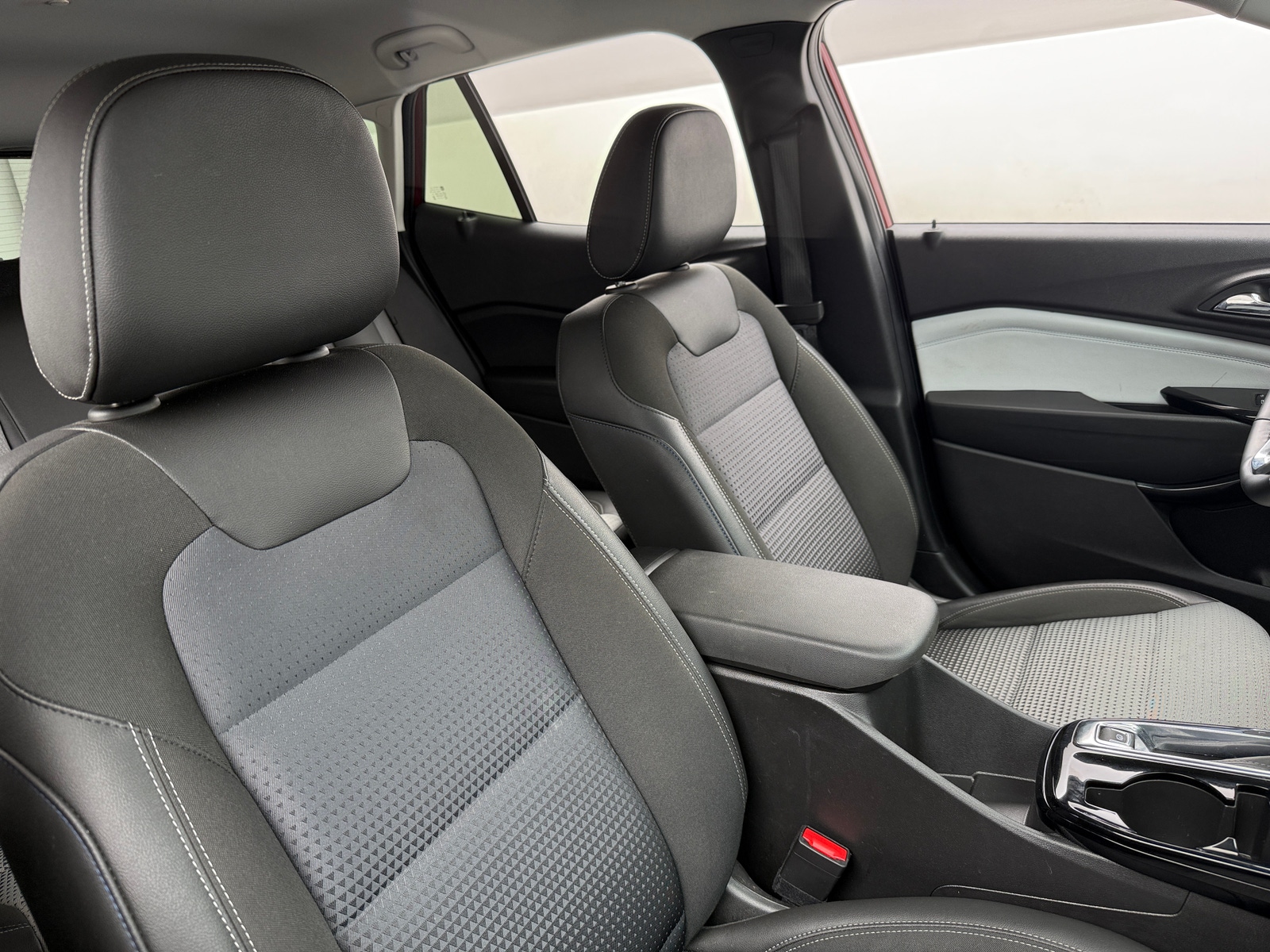 Thumbnail: 2025 Chevrolet Trax - 2