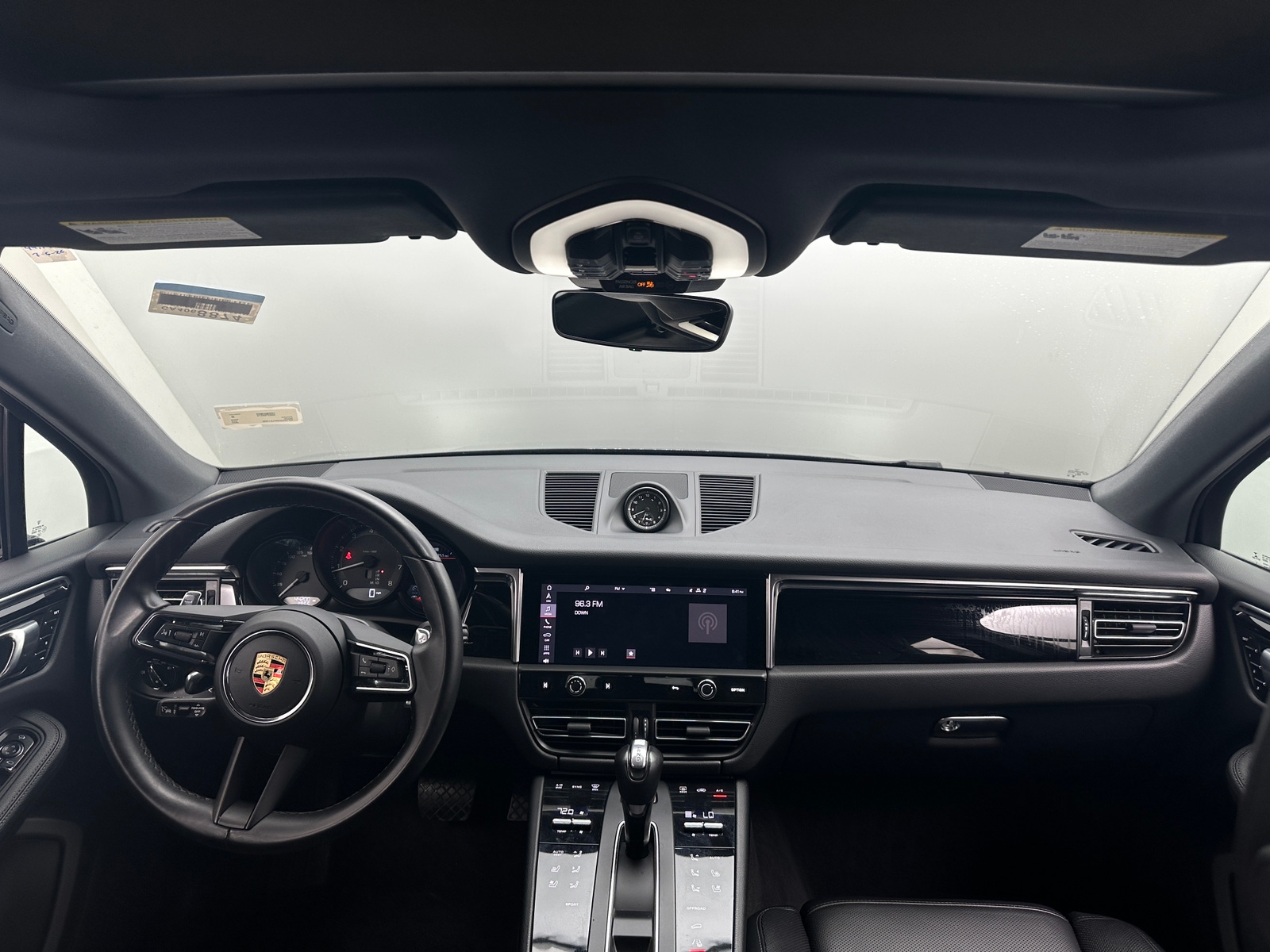 Thumbnail: 2023 Porsche Macan - 2