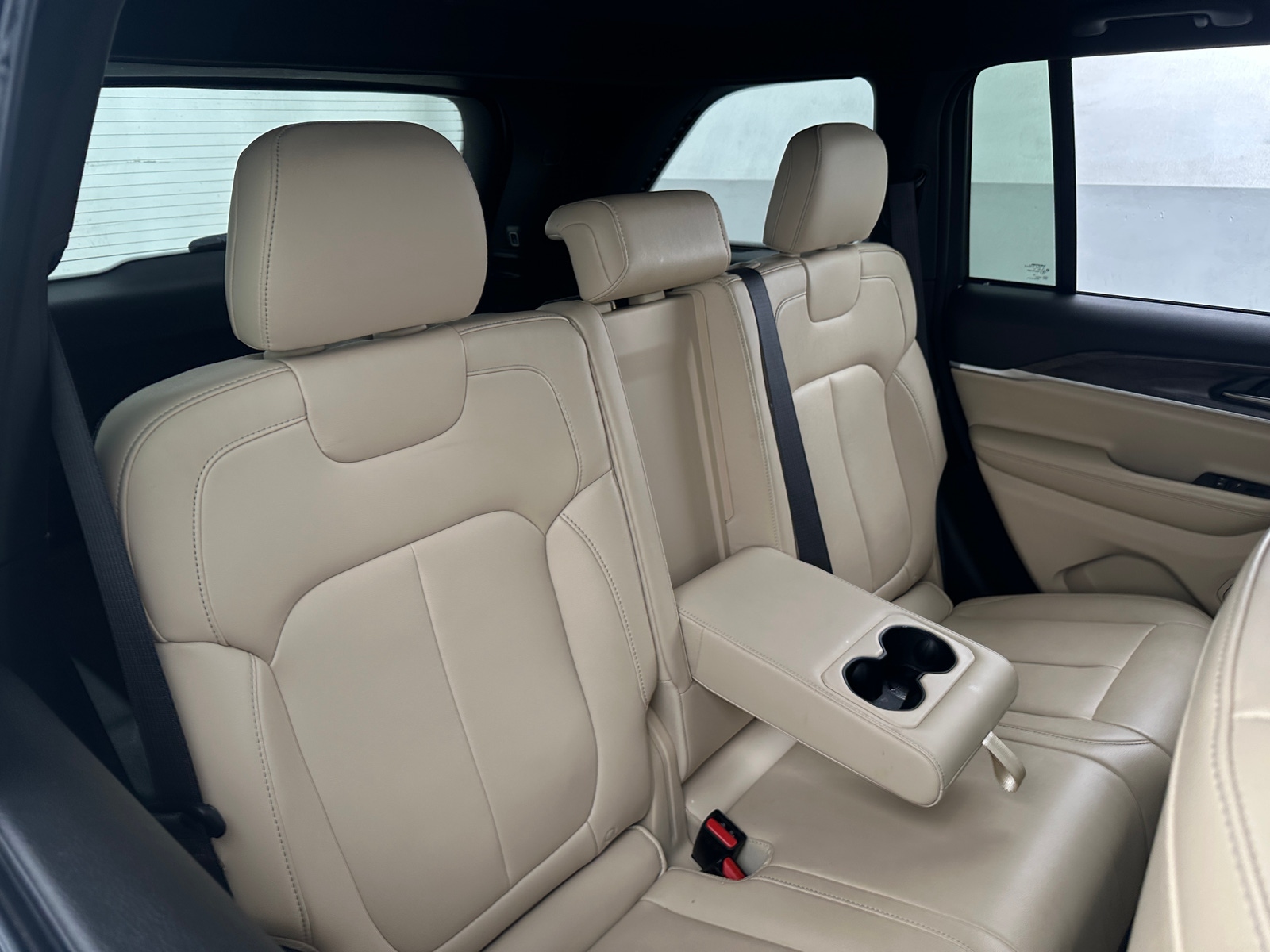 Thumbnail: 2024 Jeep Grand Cherokee - 5