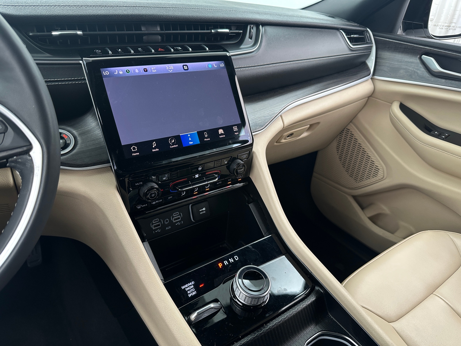 Thumbnail: 2024 Jeep Grand Cherokee - 3