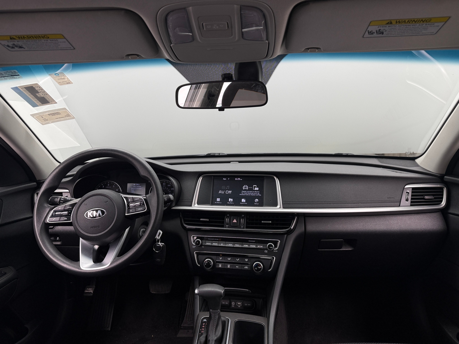 Thumbnail: 2019 Kia Optima - 3