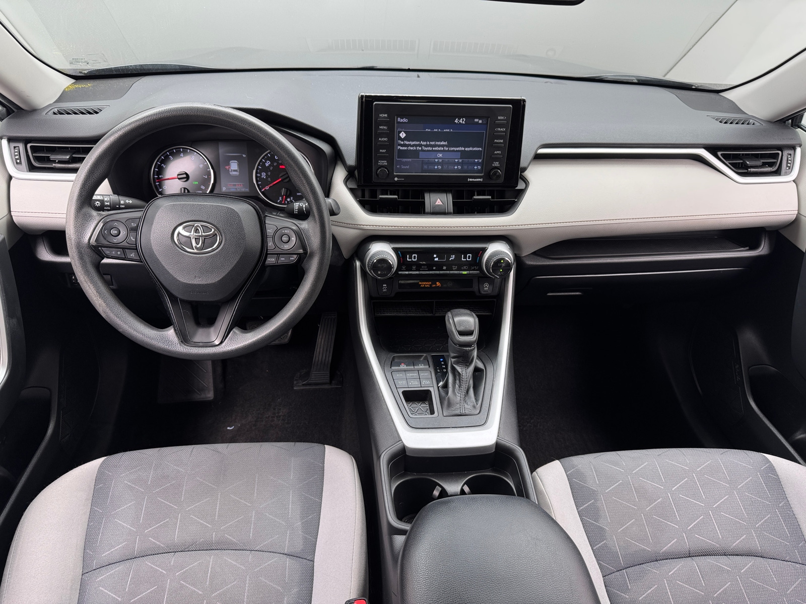 Thumbnail: 2021 Toyota RAV4 - 3