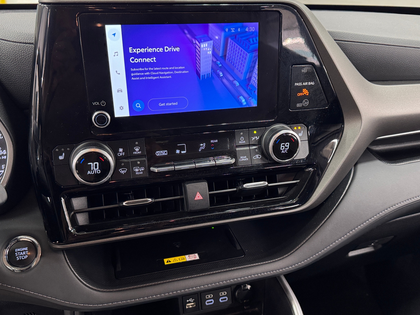 Thumbnail: 2023 Toyota Highlander - 3