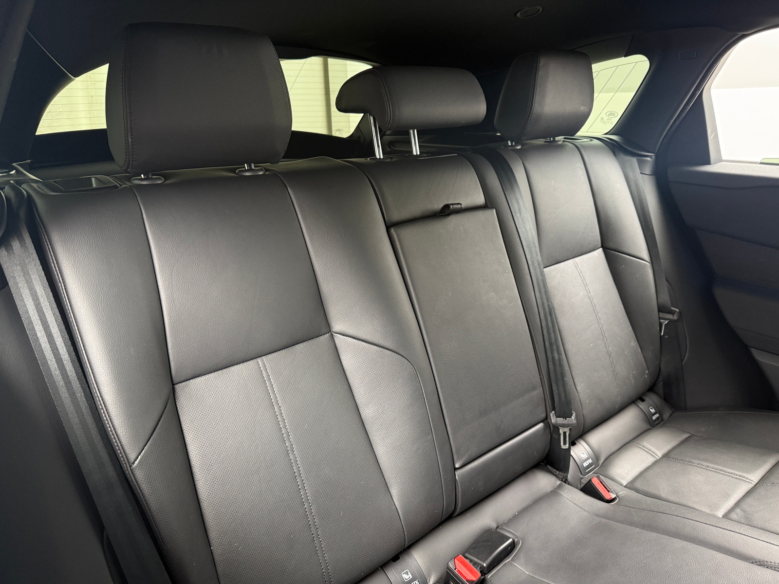 Thumbnail: 2025 Land Rover Range Rover Velar - 5