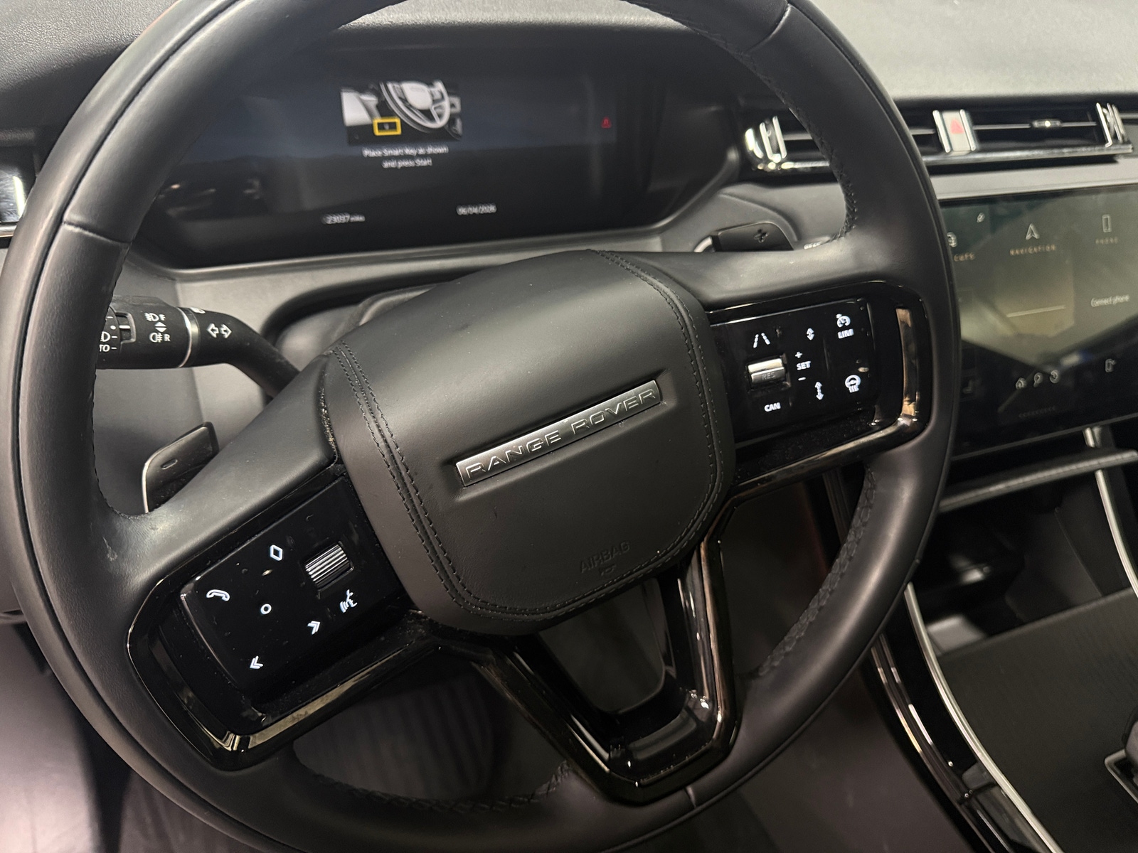 Thumbnail: 2025 Land Rover Range Rover Velar - 4