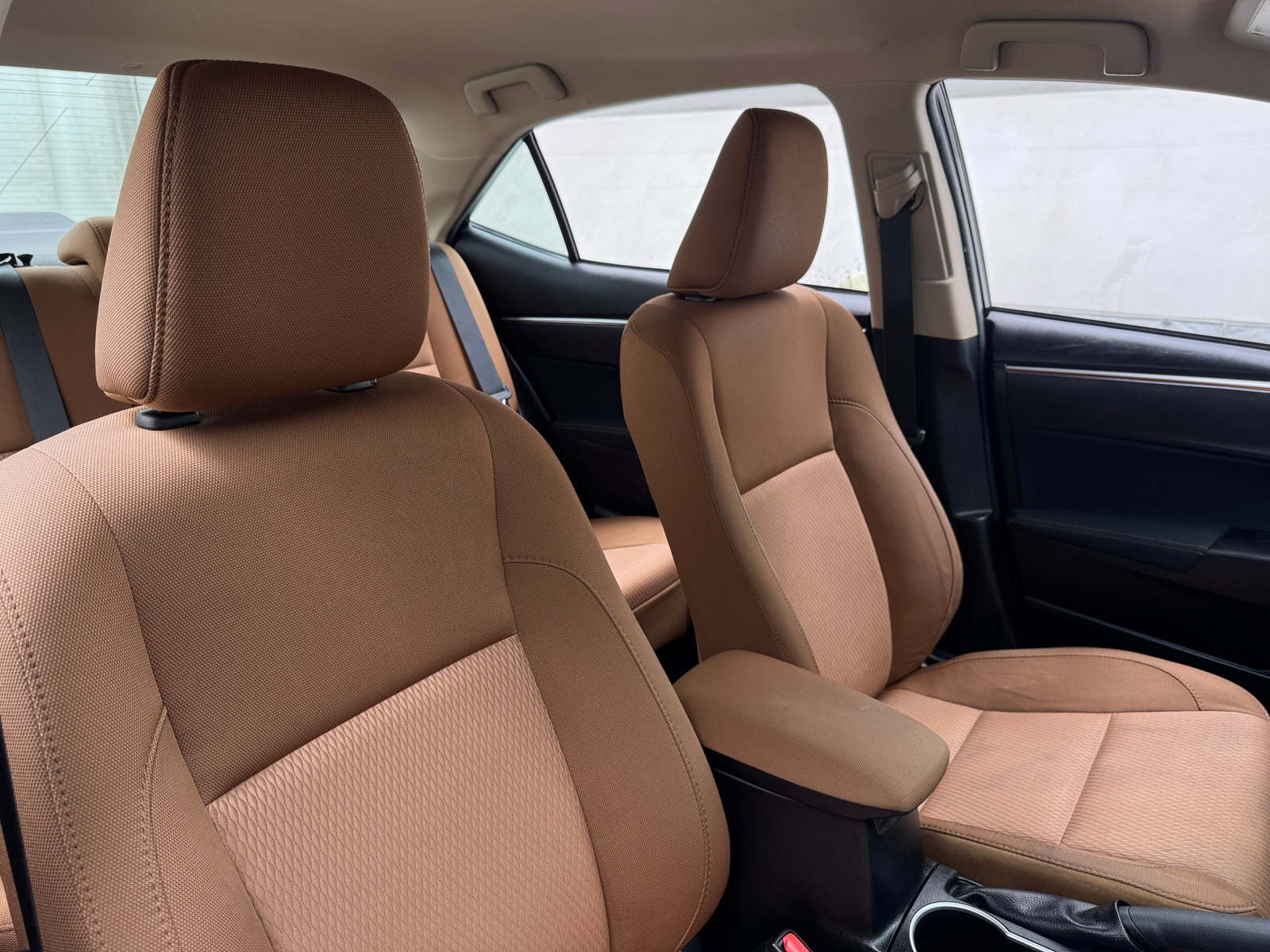 Thumbnail: 2015 Toyota Corolla - 2