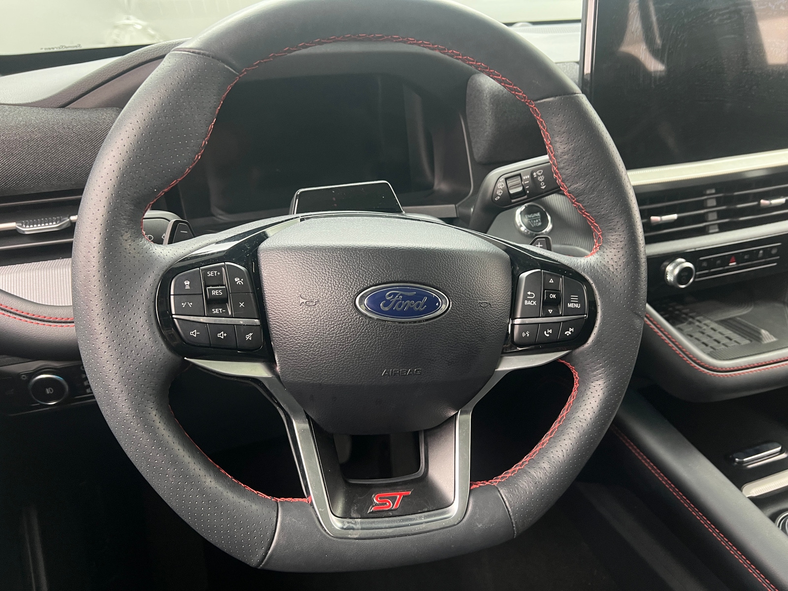 Thumbnail: 2025 Ford Explorer - 4