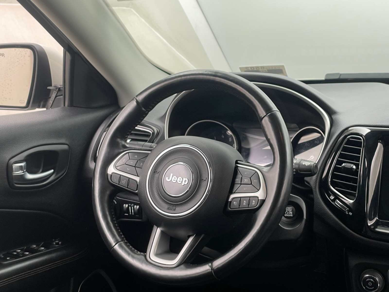 Thumbnail: 2021 Jeep Compass - 4