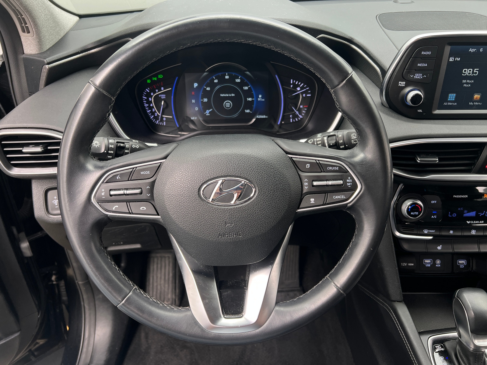 Thumbnail: 2019 Hyundai Santa Fe - 4