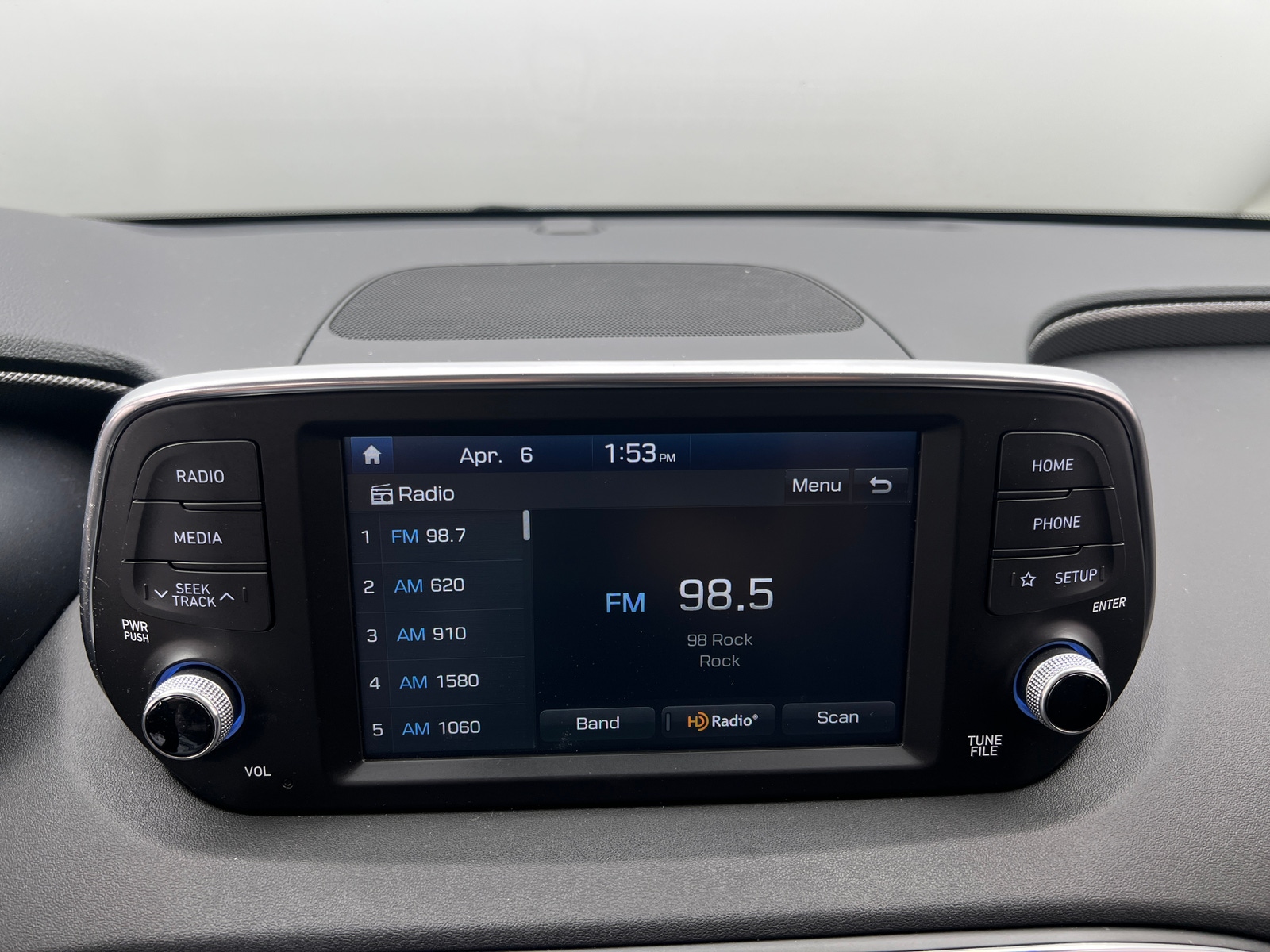 Thumbnail: 2019 Hyundai Santa Fe - 3