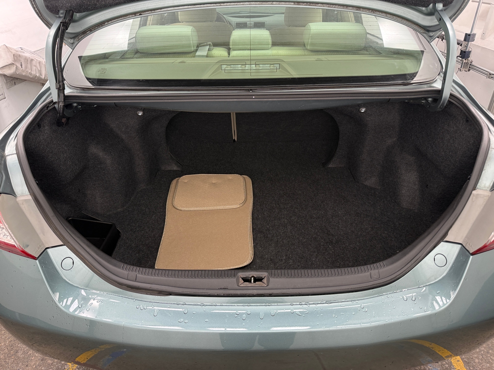 Thumbnail: 2011 Toyota Camry - 7