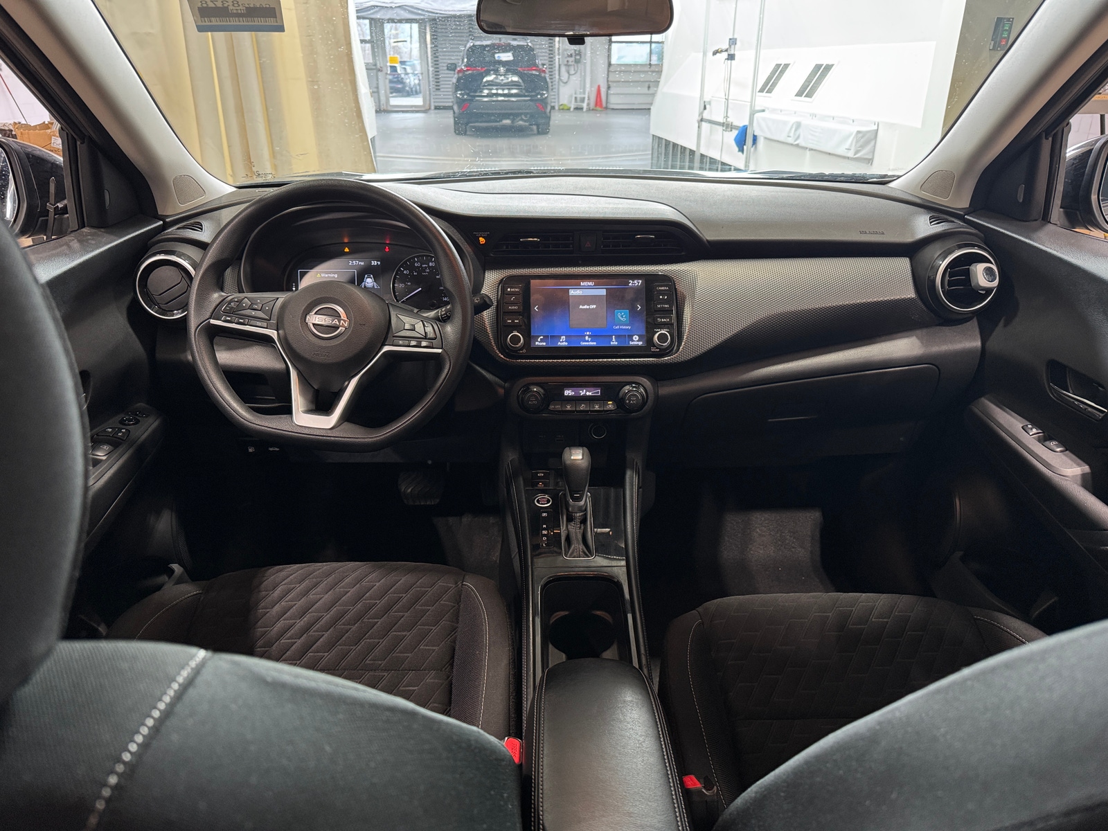 Thumbnail: 2022 Nissan Kicks - 3