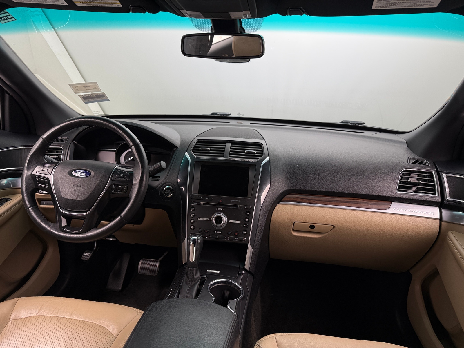 Thumbnail: 2016 Ford Explorer - 2