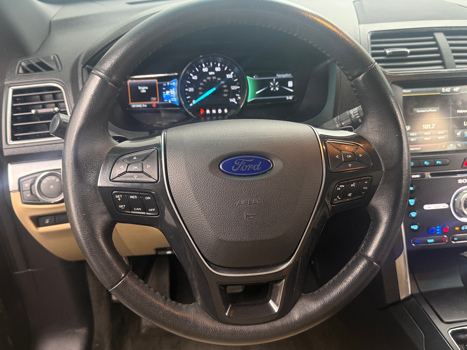 Thumbnail: 2016 Ford Explorer - 4