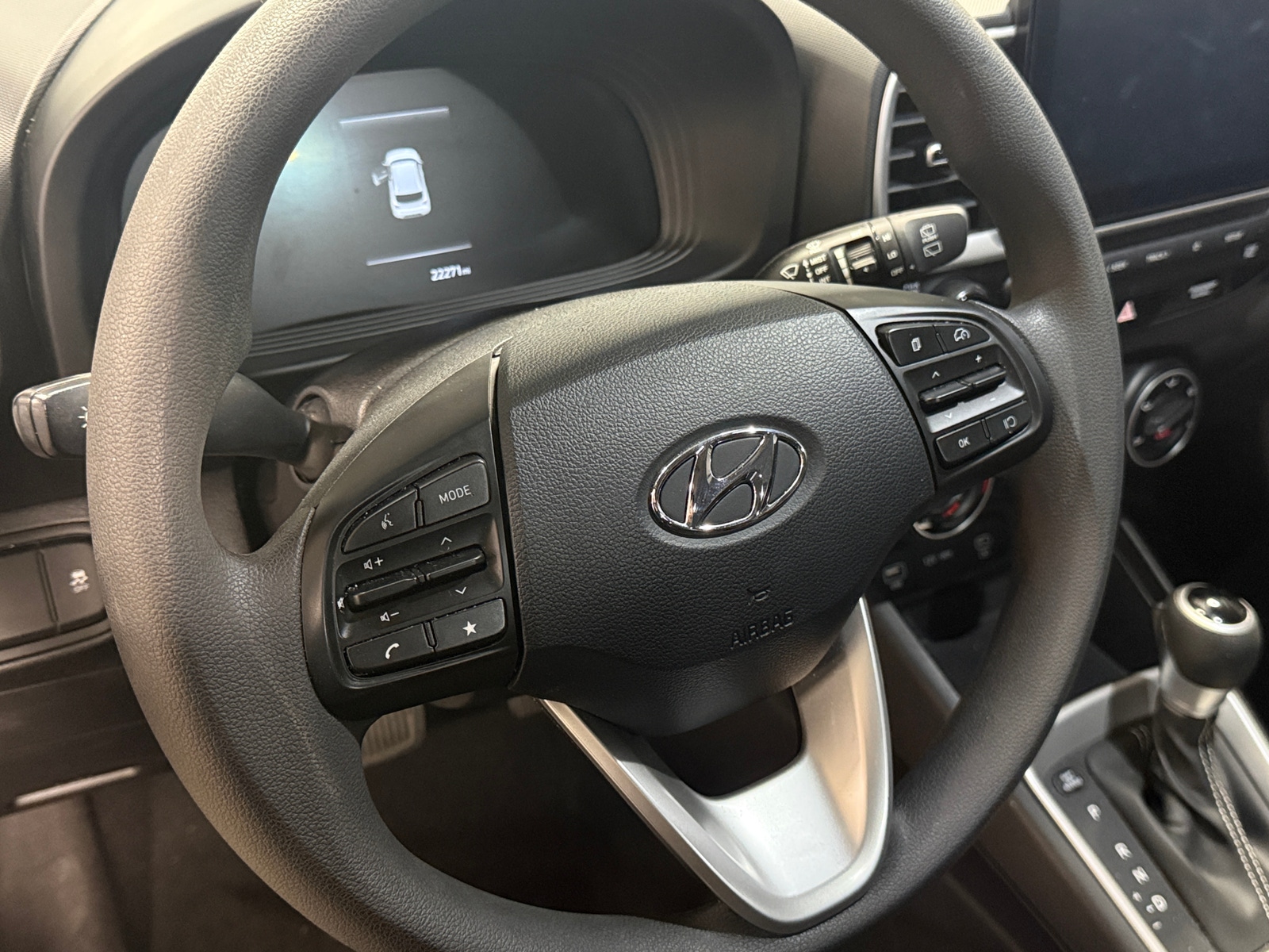 Thumbnail: 2023 Hyundai Venue - 5