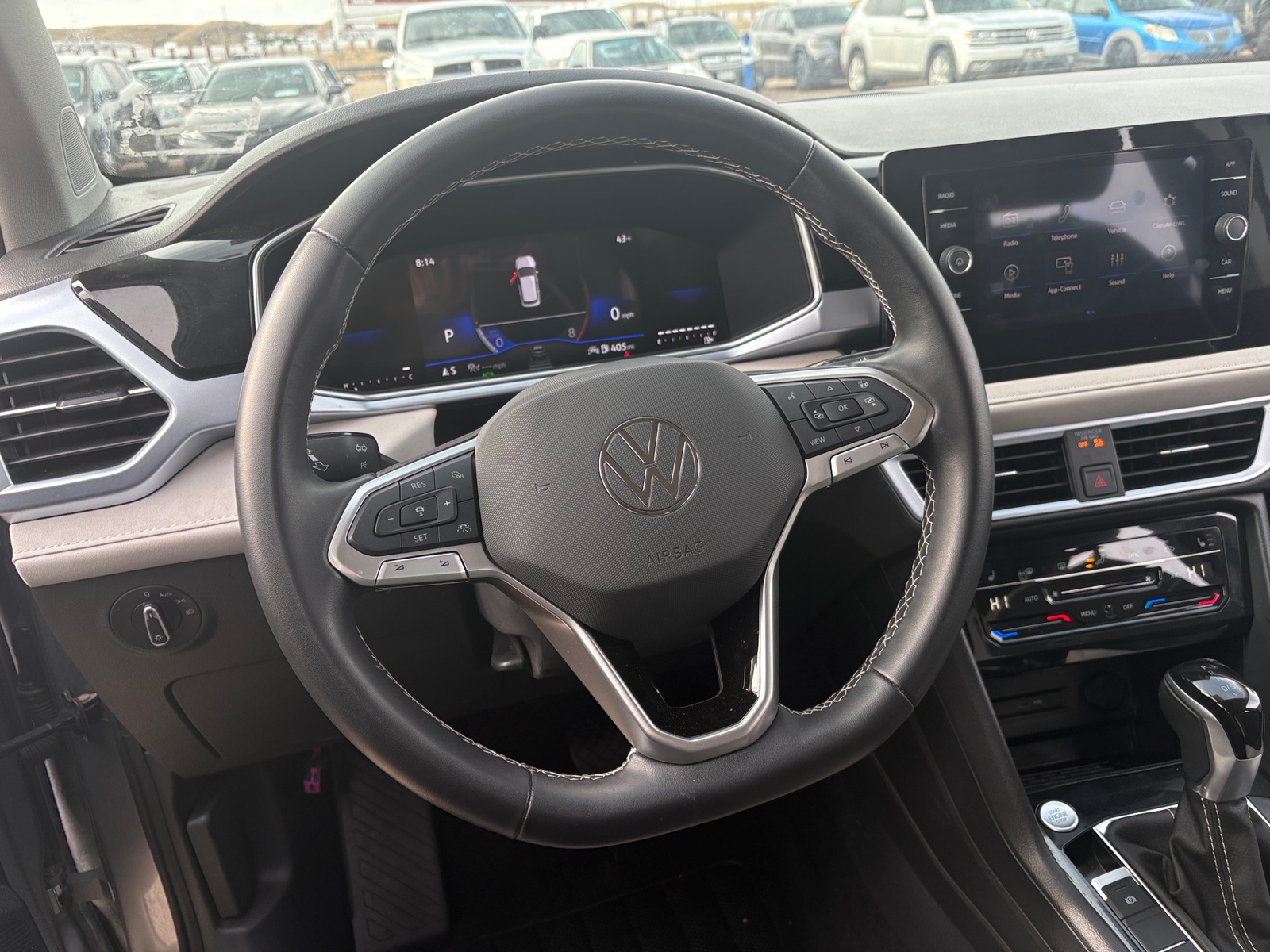 Thumbnail: 2025 Volkswagen Taos - 5