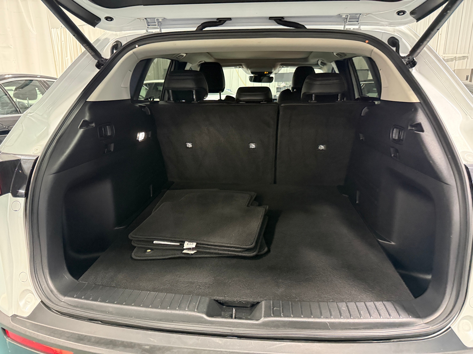 Thumbnail: 2025 Mazda CX-50 - 6