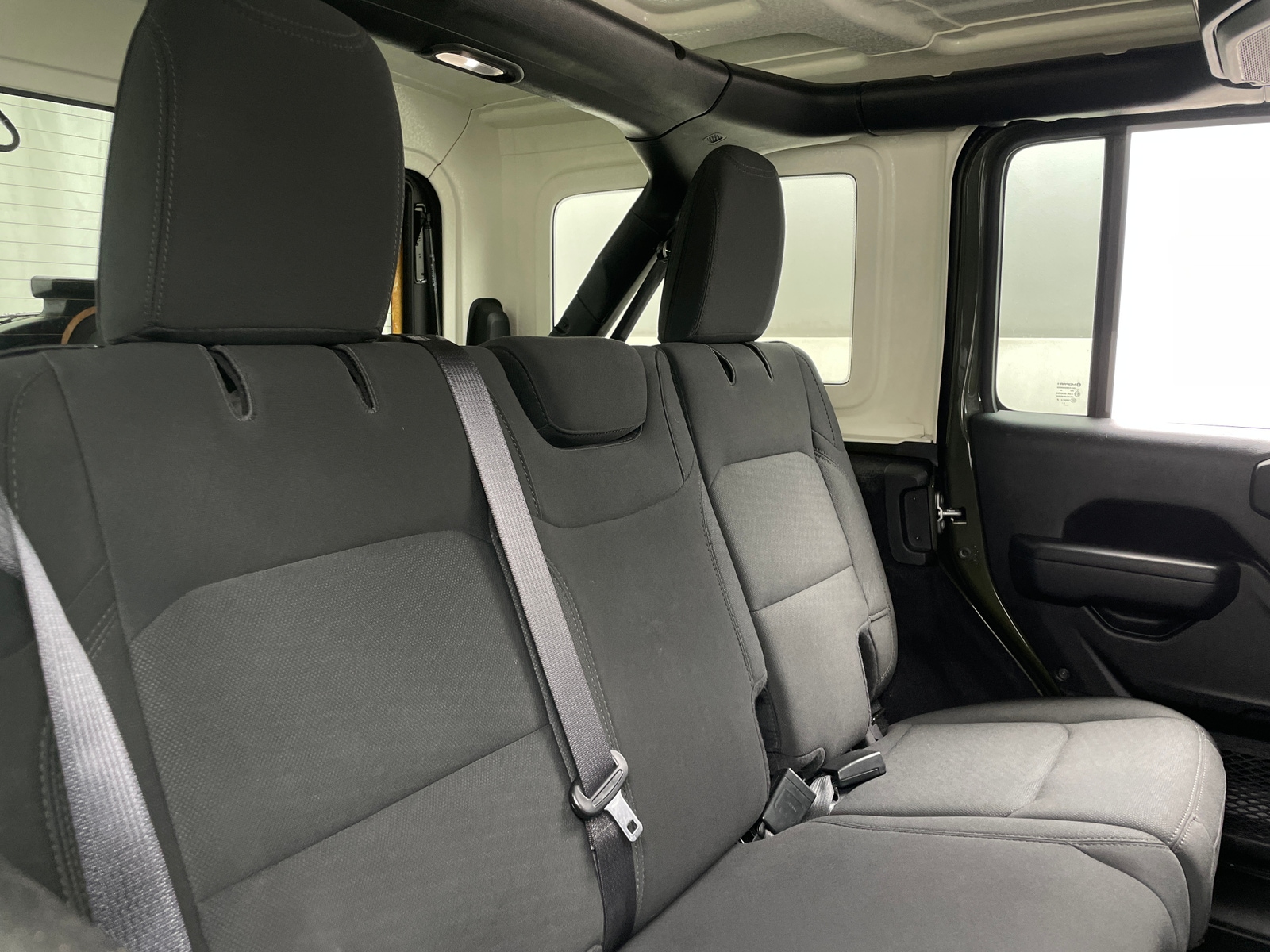 Thumbnail: 2022 Jeep Wrangler - 6