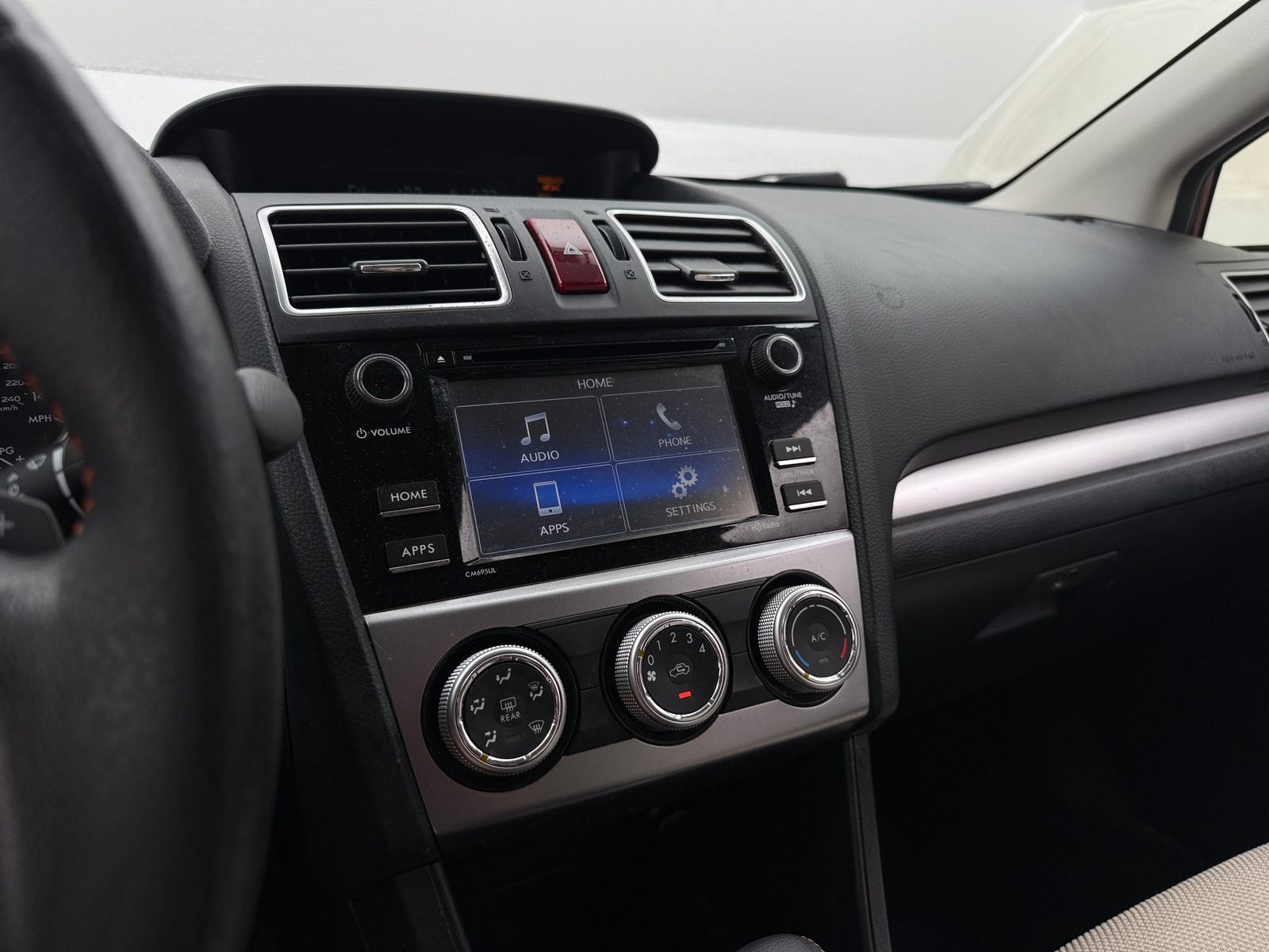 Thumbnail: 2017 Subaru Crosstrek - 4