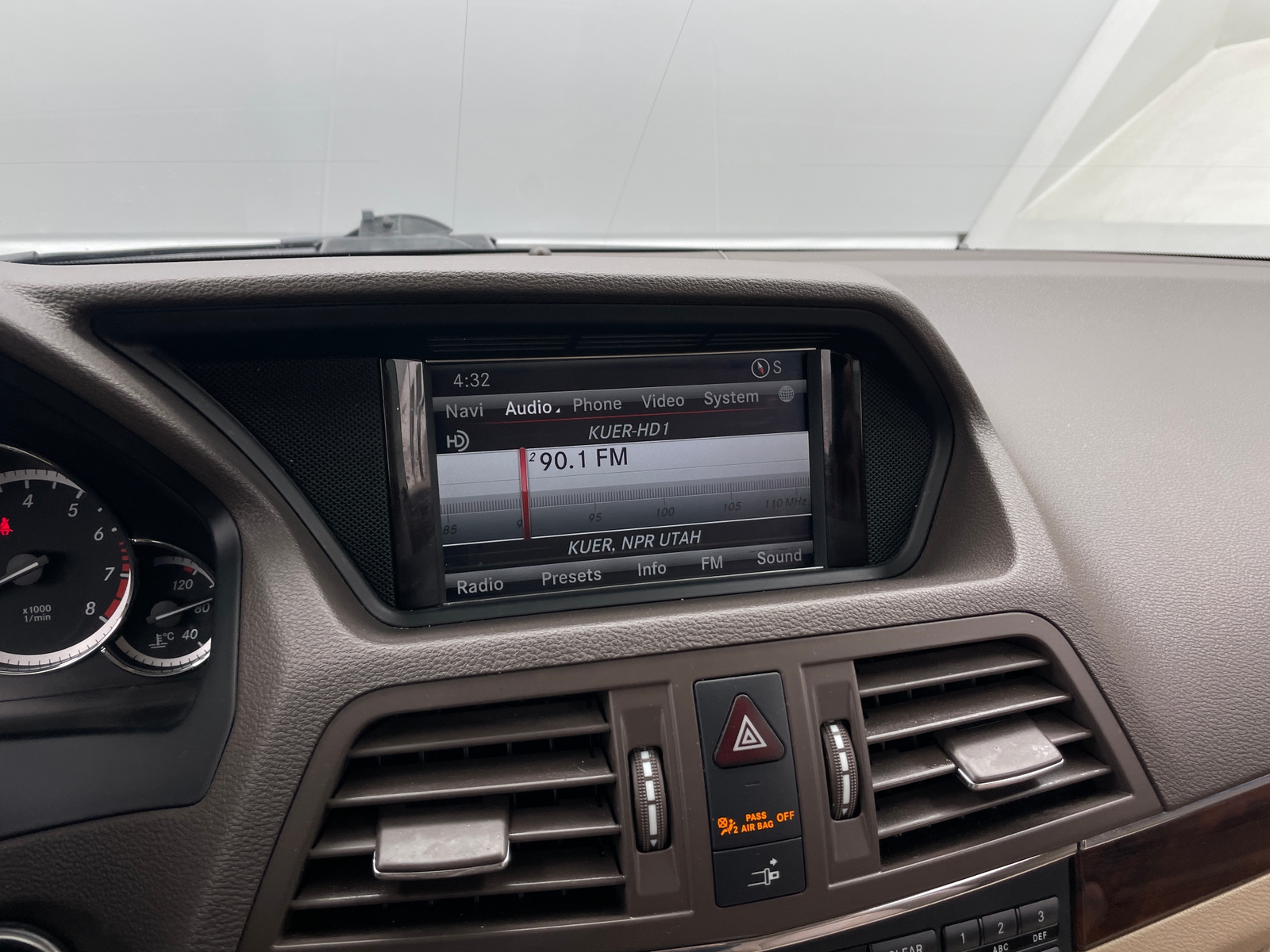 Thumbnail: 2013 Mercedes-Benz E-Class - 3