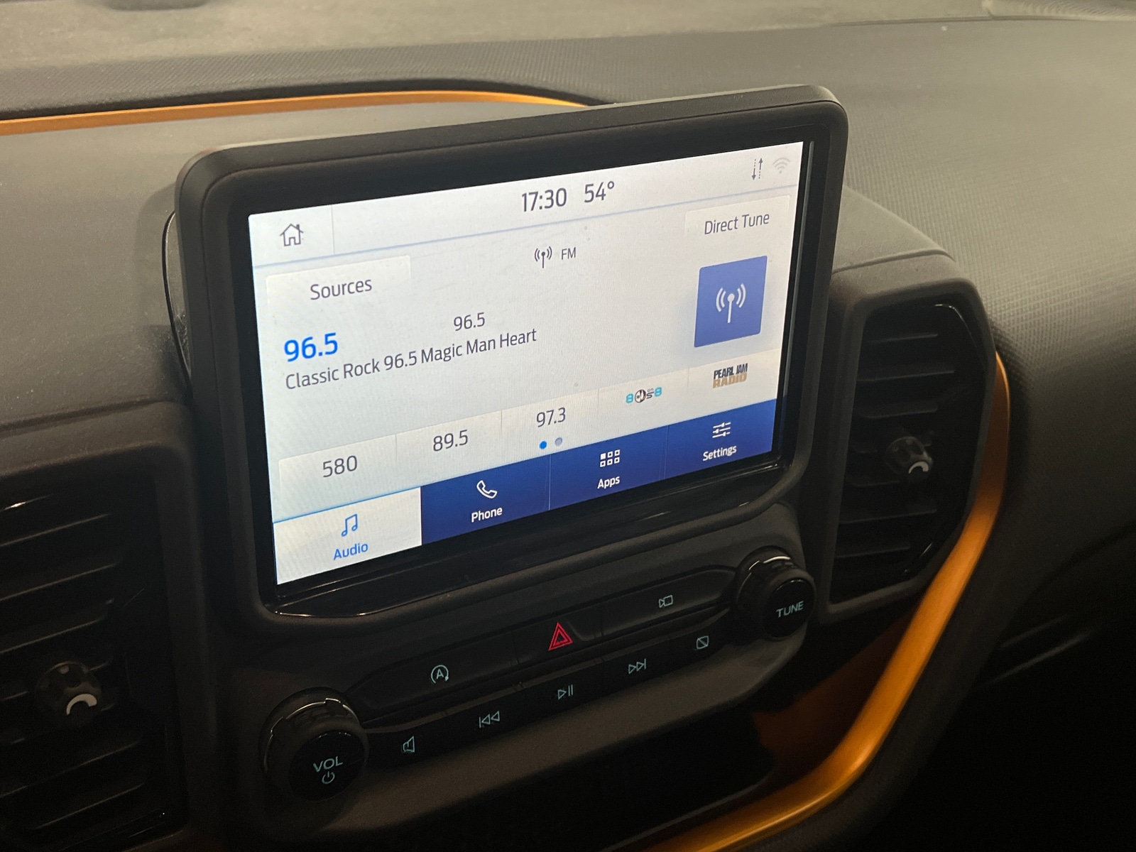 Thumbnail: 2021 Ford Bronco Sport - 4