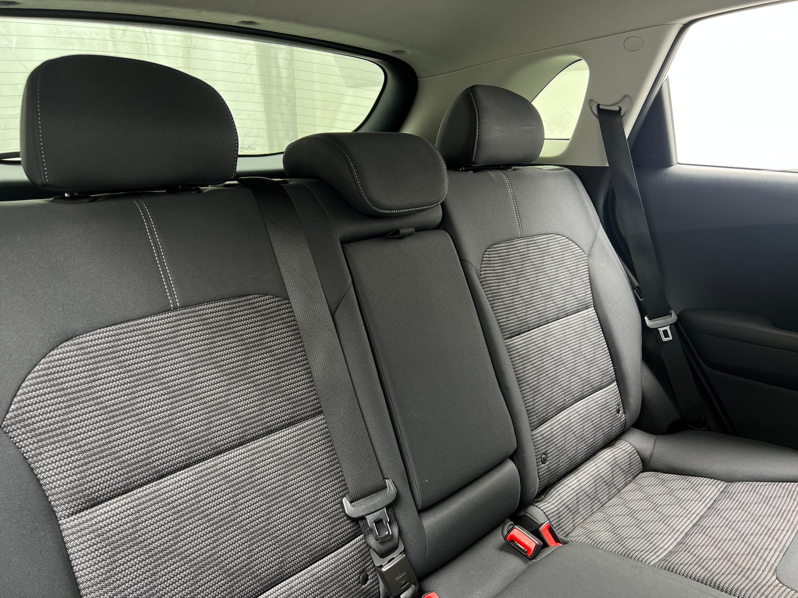 Thumbnail: 2018 Kia Niro - 6